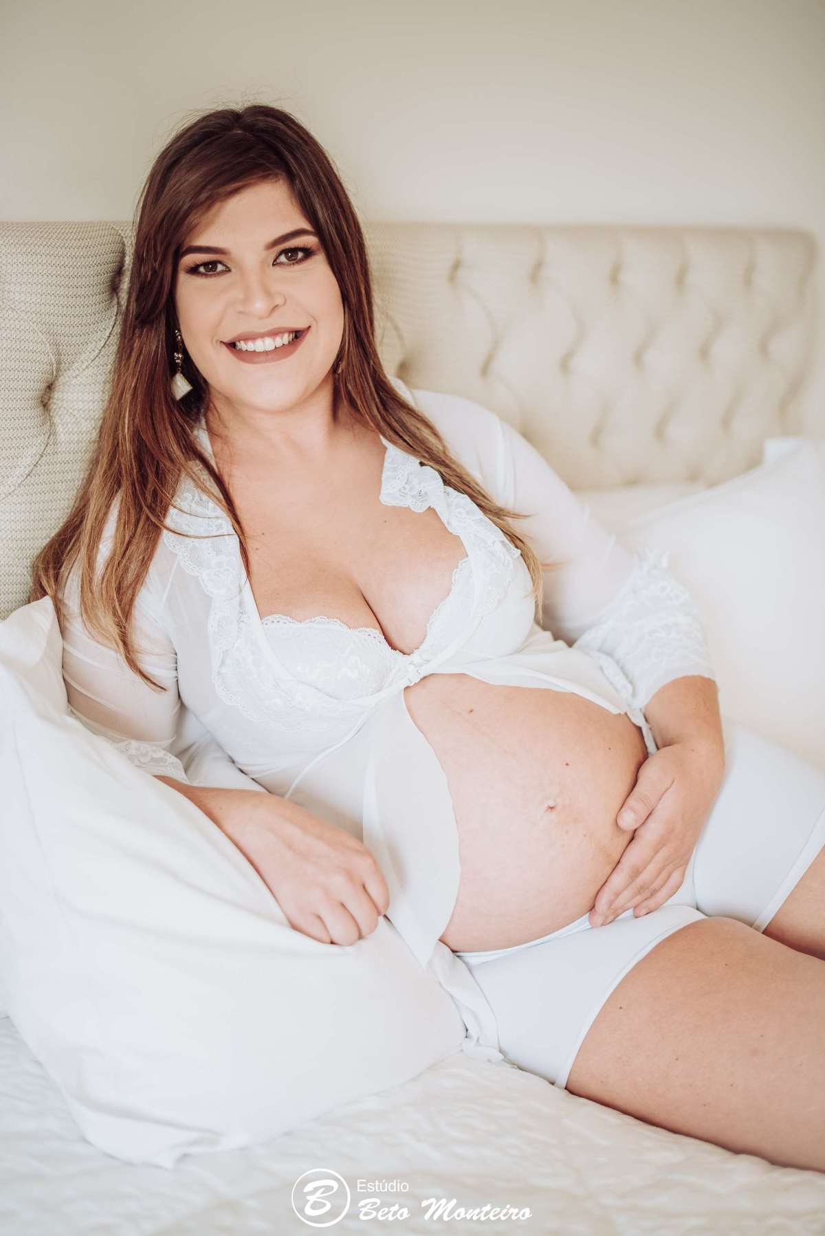 Laura Monteiro e Kleber - Isabela - Book Gestante e Familia em Curitiba - Book de gestante lifestyle - Fotos ao ar livre - Grávida - Gestação - Estudio Beto Monteiro - casa donaire - lifestyle