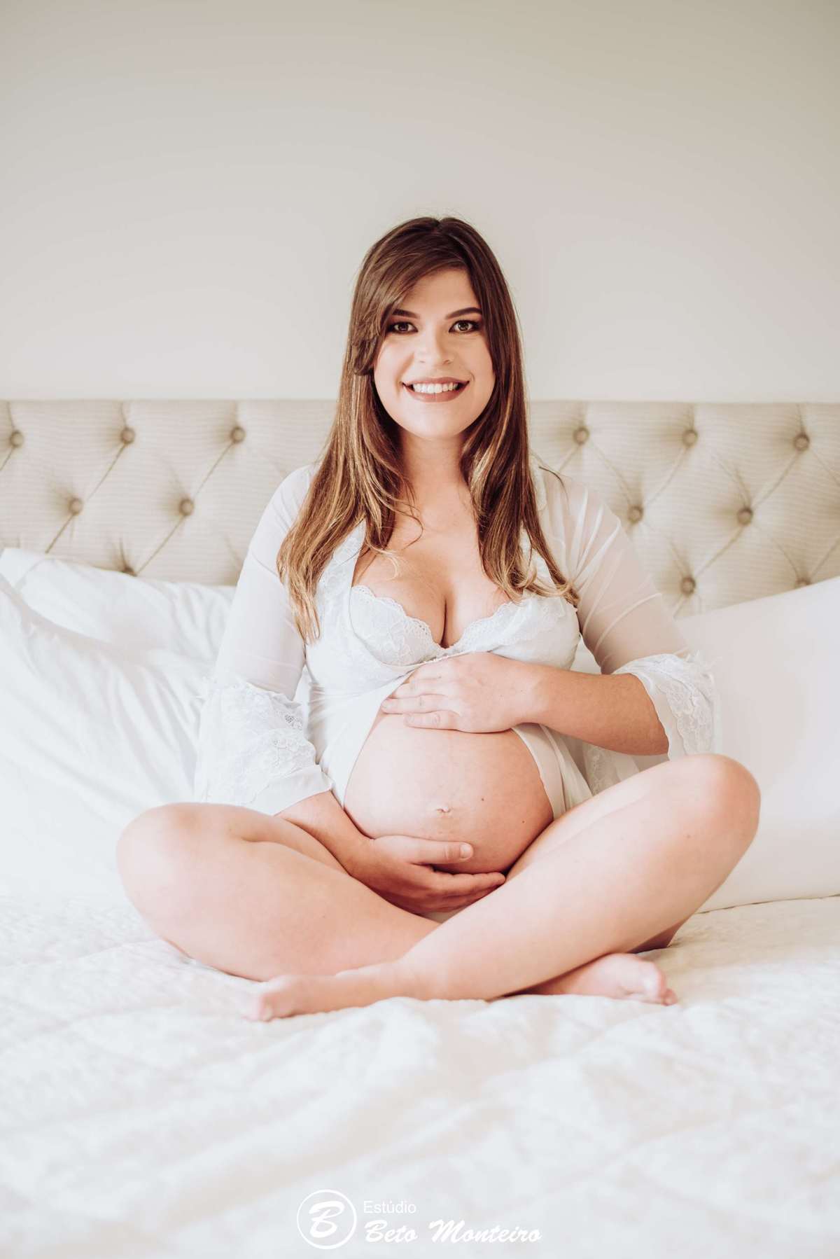 Laura Monteiro e Kleber - Isabela - Book Gestante e Familia em Curitiba - Book de gestante lifestyle - Fotos ao ar livre - Grávida - Gestação - Estudio Beto Monteiro - casa donaire - lifestyle