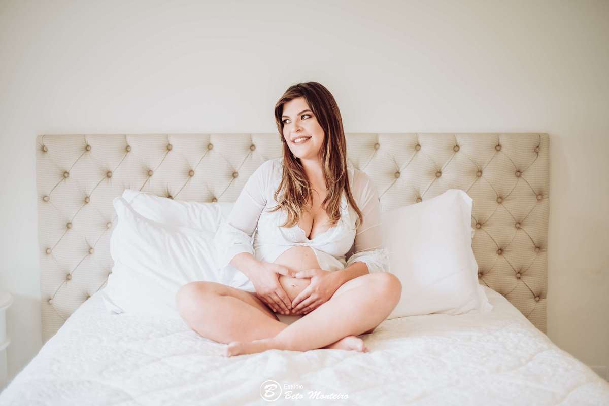 Laura Monteiro e Kleber - Isabela - Book Gestante e Familia em Curitiba - Book de gestante lifestyle - Fotos ao ar livre - Grávida - Gestação - Estudio Beto Monteiro - casa donaire - lifestyle