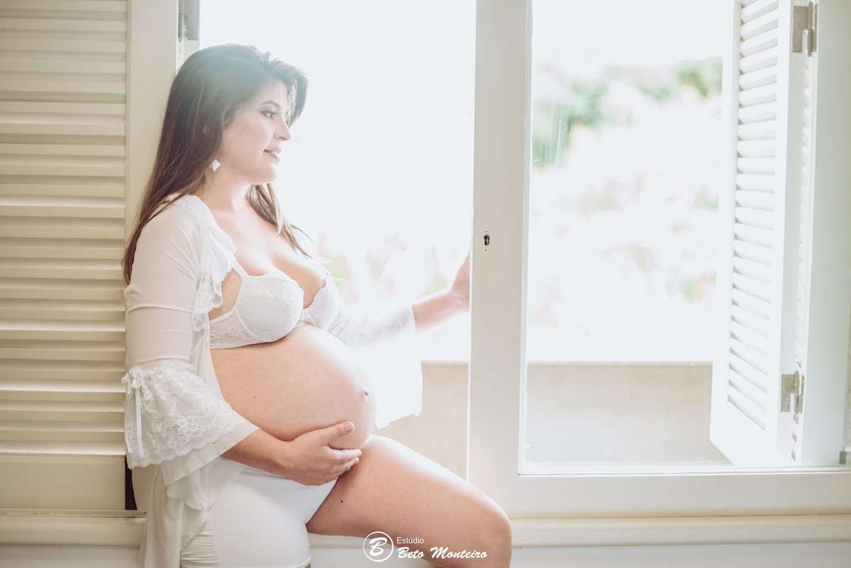 Laura Monteiro e Kleber - Isabela - Book Gestante e Familia em Curitiba - Book de gestante lifestyle - Fotos ao ar livre - Grávida - Gestação - Estudio Beto Monteiro - casa donaire - lifestyle