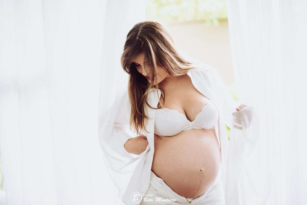 Laura Monteiro e Kleber - Isabela - Book Gestante e Familia em Curitiba - Book de gestante lifestyle - Fotos ao ar livre - Grávida - Gestação - Estudio Beto Monteiro - casa donaire - lifestyle