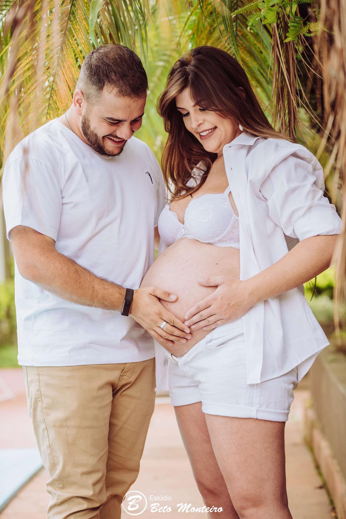 Laura Monteiro e Kleber - Isabela - Book Gestante e Familia em Curitiba - Book de gestante lifestyle - Fotos ao ar livre - Grávida - Gestação - Estudio Beto Monteiro - casa donaire - lifestyle