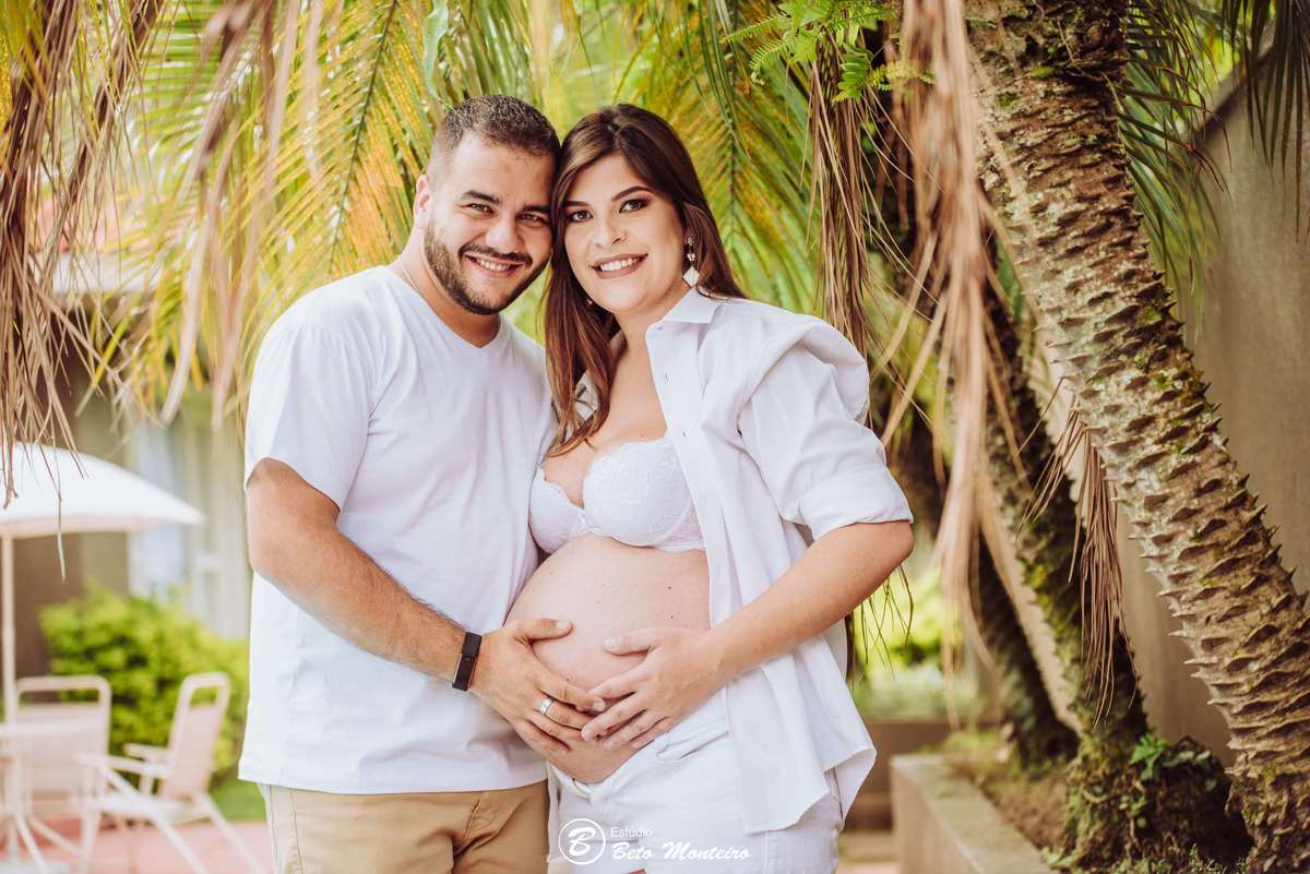 Laura Monteiro e Kleber - Isabela - Book Gestante e Familia em Curitiba - Book de gestante lifestyle - Fotos ao ar livre - Grávida - Gestação - Estudio Beto Monteiro - casa donaire - lifestyle