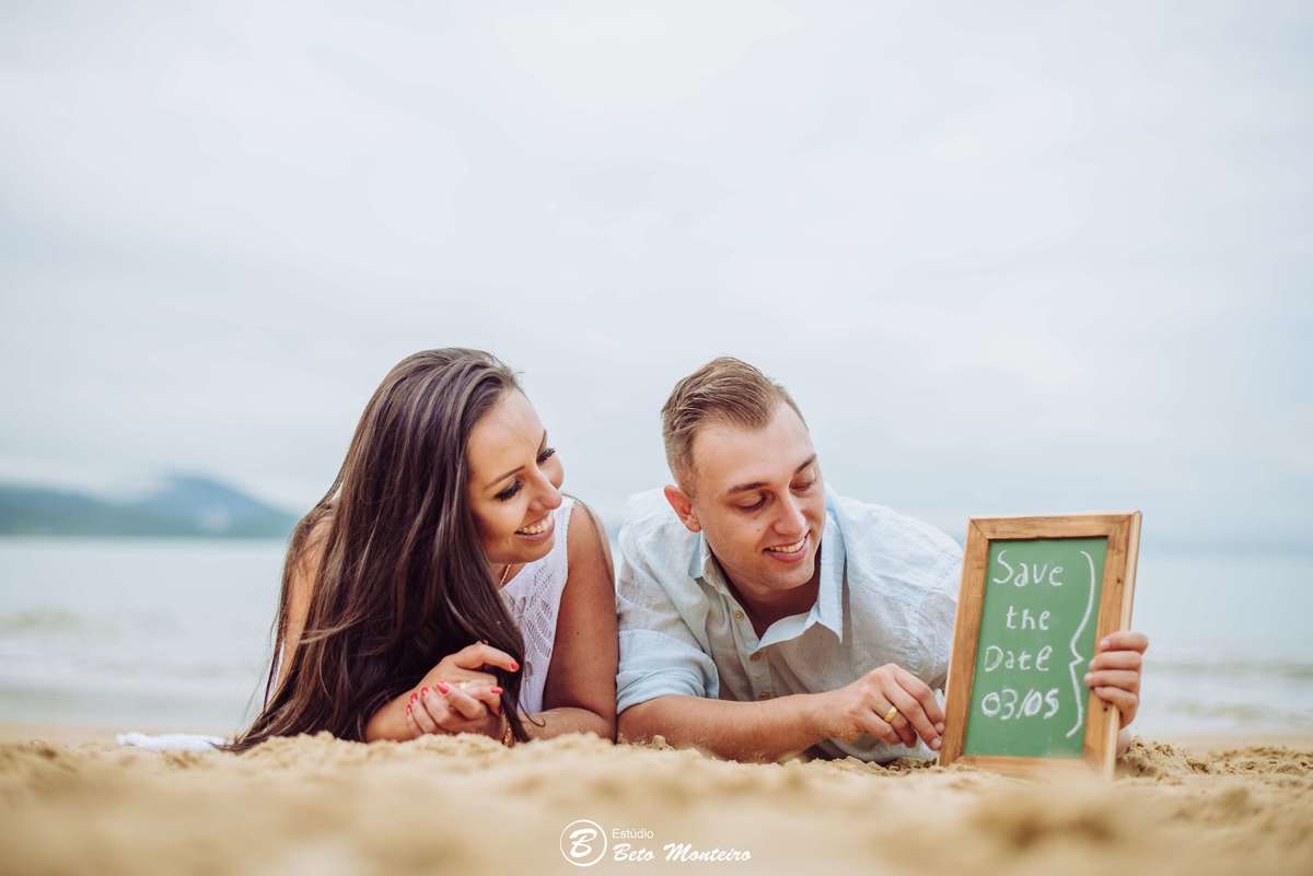 Casamento - Wedding - Pré - Cobertura de casamento - foto e filmagem de casamento - fotografo de casamento curitiba - Pré-Wedding - Trash the dress - Estúdio Beto Monteiro - Curitiba - balneario camboriu - bc - laranjeiras - taquarinhas - Céu azul - praia
