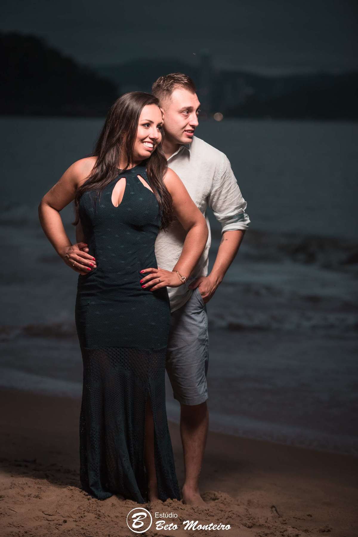 Casamento - Wedding - Pré - Cobertura de casamento - foto e filmagem de casamento - fotografo de casamento curitiba - Pré-Wedding - Trash the dress - Estúdio Beto Monteiro - Curitiba - balneario camboriu - bc - laranjeiras - taquarinhas - Céu azul - praia