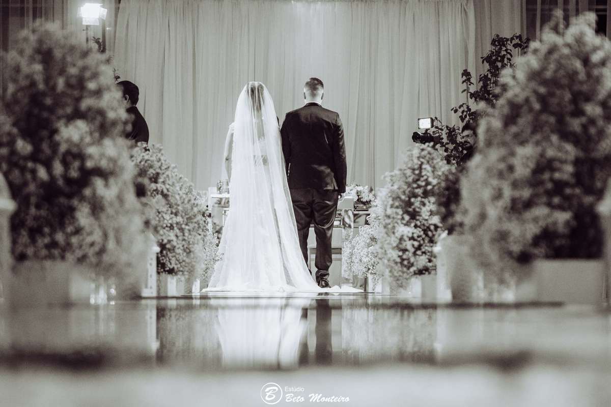 Casamento - Wedding - Pré-Casamento - Cobertura de casamento - foto e filmagem de casamento - Wedding Day - Pré-Wedding - Trash the dress - Estúdio Beto Monteiro - Curitiba - Siciliano - Isabel Cerimonialista - Priscilla e Denis - Hotel ibis 