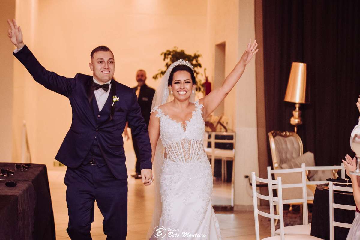 Casamento - Wedding - Pré-Casamento - Cobertura de casamento - foto e filmagem de casamento - Wedding Day - Pré-Wedding - Trash the dress - Estúdio Beto Monteiro - Curitiba - Siciliano - Isabel Cerimonialista - Priscilla e Denis - Hotel ibis 