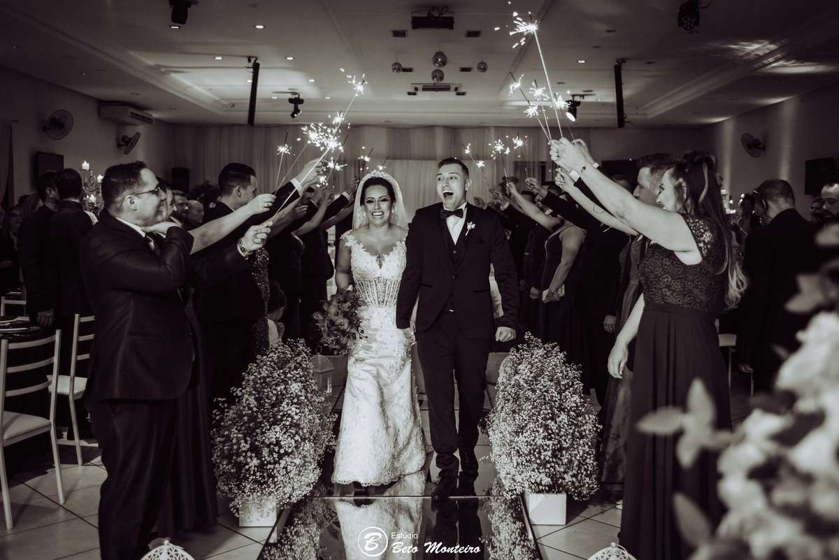 Casamento - Wedding - Pré-Casamento - Cobertura de casamento - foto e filmagem de casamento - Wedding Day - Pré-Wedding - Trash the dress - Estúdio Beto Monteiro - Curitiba - Siciliano - Isabel Cerimonialista - Priscilla e Denis - Hotel ibis 