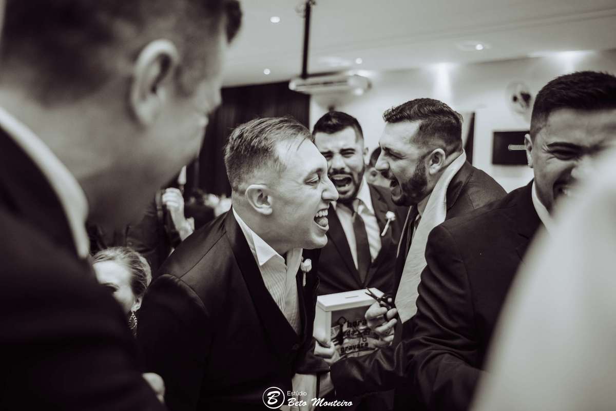 Casamento - Wedding - Pré-Casamento - Cobertura de casamento - foto e filmagem de casamento - Wedding Day - Pré-Wedding - Trash the dress - Estúdio Beto Monteiro - Curitiba - Siciliano - Isabel Cerimonialista - Priscilla e Denis - Hotel ibis 