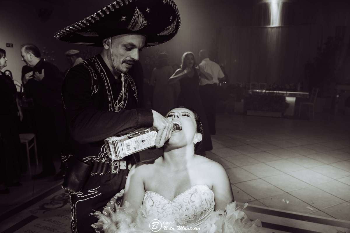 Casamento - Wedding - Pré-Casamento - Cobertura de casamento - foto e filmagem de casamento - Wedding Day - Pré-Wedding - Trash the dress - Estúdio Beto Monteiro - Curitiba - Siciliano - Isabel Cerimonialista - Priscilla e Denis - Hotel ibis 