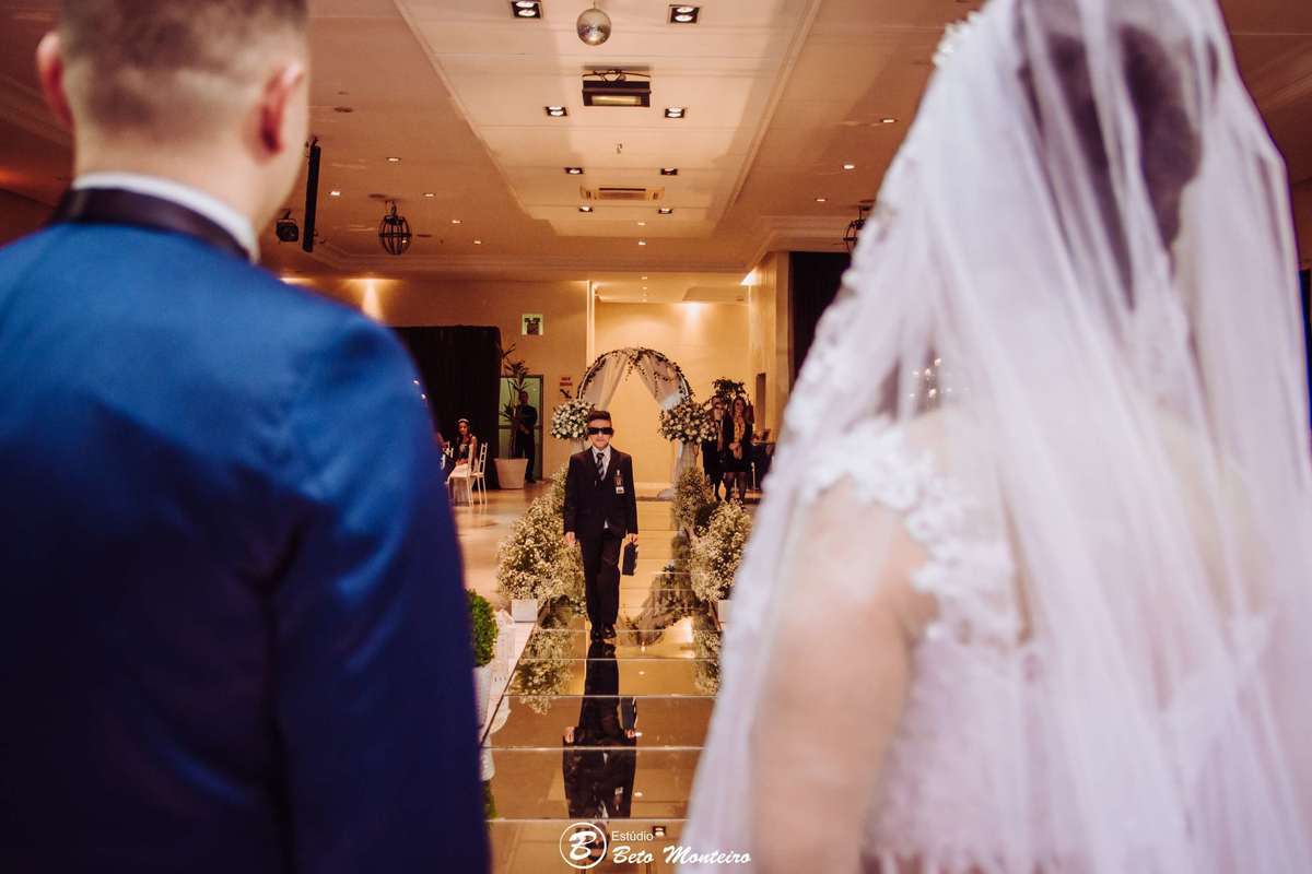 Casamento - Wedding - Pré-Casamento - Cobertura de casamento - foto e filmagem de casamento - Wedding Day - Pré-Wedding - Trash the dress - Estúdio Beto Monteiro - Curitiba - Siciliano - Isabel Cerimonialista - Priscilla e Denis - Hotel ibis 