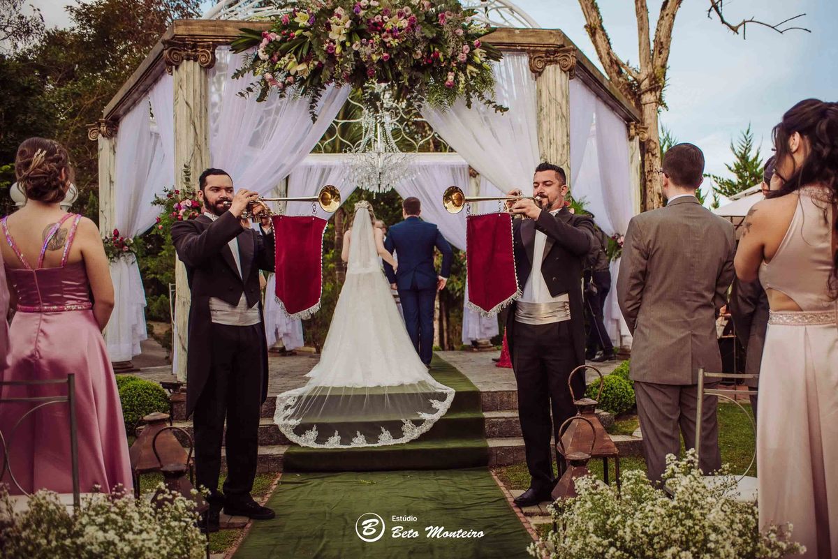 Casamento - Wedding - Pré-Casamento - Cobertura de casamento - foto e filmagem de casamento - Pré-Wedding - noiva - noivo - Estúdio Beto Monteiro - Curitiba - Castello Reale - Sol Cerimonial - Patricia e Gino - Cerimonia ao ar livre -  por do sol