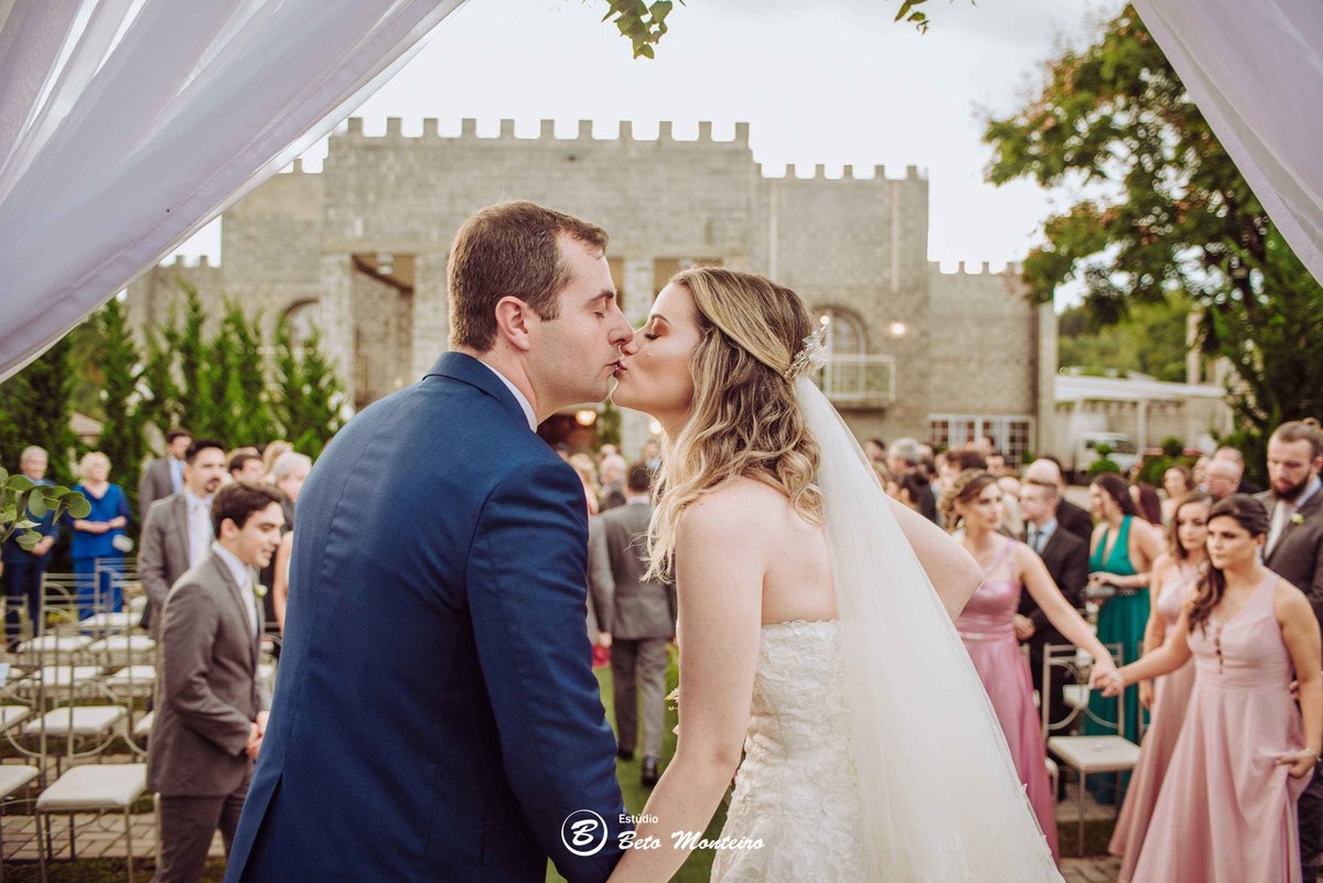 Casamento - Wedding - Pré-Casamento - Cobertura de casamento - foto e filmagem de casamento - Pré-Wedding - noiva - noivo - Estúdio Beto Monteiro - Curitiba - Castello Reale - Sol Cerimonial - Patricia e Gino - Cerimonia ao ar livre -  por do sol