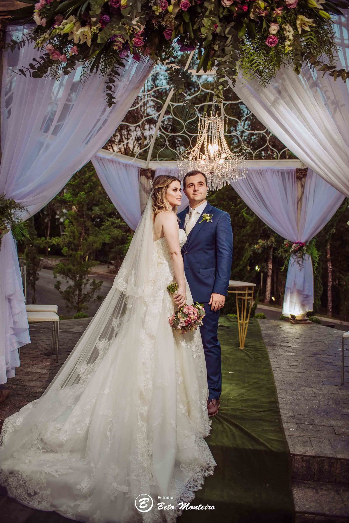 Casamento - Wedding - Pré-Casamento - Cobertura de casamento - foto e filmagem de casamento - Pré-Wedding - noiva - noivo - Estúdio Beto Monteiro - Curitiba - Castello Reale - Sol Cerimonial - Patricia e Gino - Cerimonia ao ar livre -  por do sol