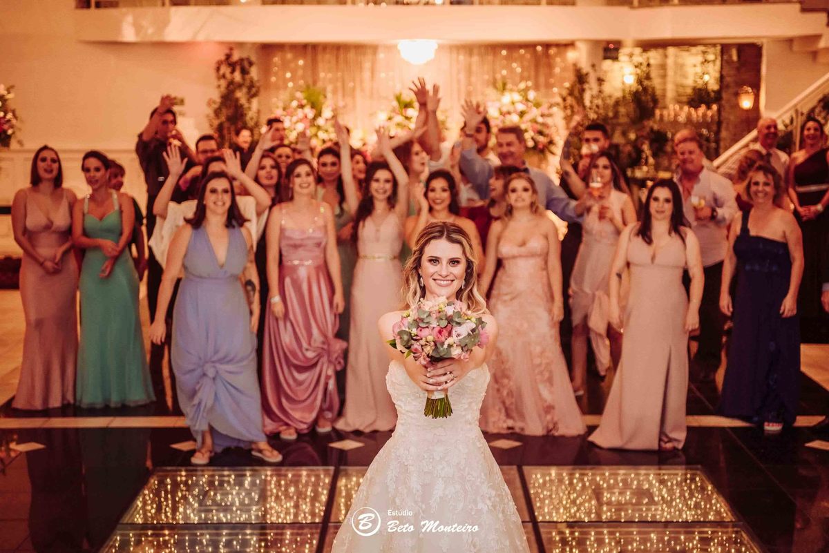 Casamento - Wedding - Pré-Casamento - Cobertura de casamento - foto e filmagem de casamento - Pré-Wedding - noiva - noivo - Estúdio Beto Monteiro - Curitiba - Castello Reale - Sol Cerimonial - Patricia e Gino - Cerimonia ao ar livre -  por do sol