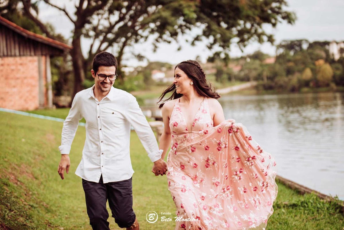 videos de casamento - filmagem - casamento - cinegrafista - videomaker - filmmaker - clipe - wedding - produtora - curitiba - estudio beto monteiro - casal - pre casamento - pre wedding - chacara laggus - thais e felipe - vestido rosa
