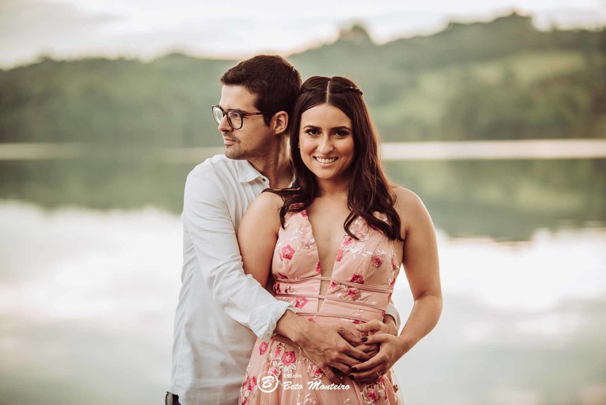 videos de casamento - filmagem - casamento - cinegrafista - videomaker - filmmaker - clipe - wedding - produtora - curitiba - estudio beto monteiro - casal - pre casamento - pre wedding - chacara laggus - thais e felipe - vestido rosa