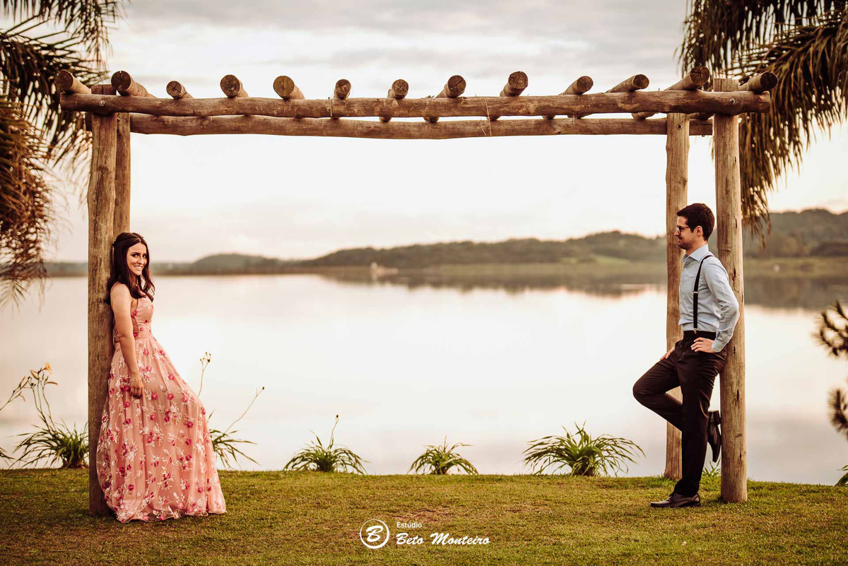 videos de casamento - filmagem - casamento - cinegrafista - videomaker - filmmaker - clipe - wedding - produtora - curitiba - estudio beto monteiro - casal - pre casamento - pre wedding - chacara laggus - thais e felipe - vestido rosa