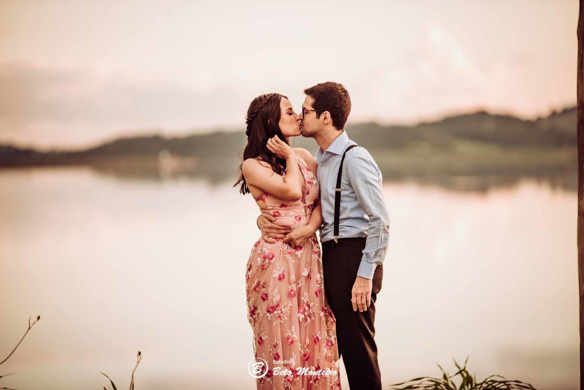 videos de casamento - filmagem - casamento - cinegrafista - videomaker - filmmaker - clipe - wedding - produtora - curitiba - estudio beto monteiro - casal - pre casamento - pre wedding - chacara laggus - thais e felipe - vestido rosa