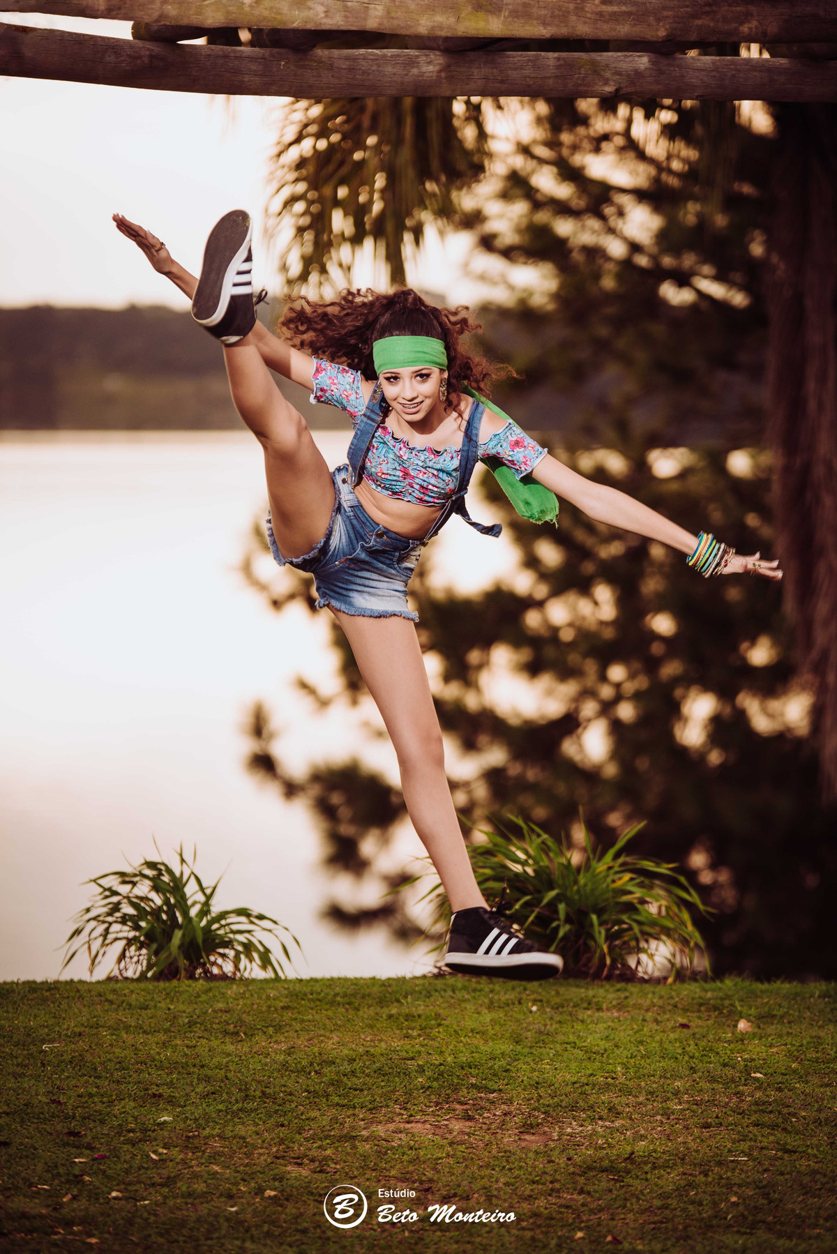 Aniversário de 15 anos - Cobertura fotografica - Cobertura de filmagem - Foto e Filmagem de 15 anos - Debutante - Estúdio Beto Monteiro - Curitiba - fotografo de 15 anos - sessao de fotos - book de fotos - book de 15 anos - laggus eventos - luara