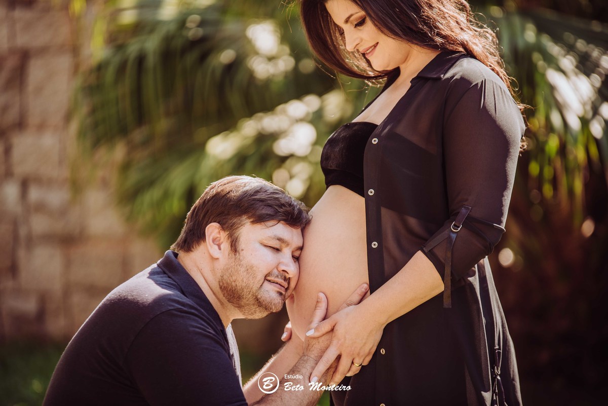Karine Granza - Gelson - Theo - Book Gestante e Familia em Curitiba - Book de gestante lifestyle - Fotos ao ar livre - Grávida - Gestação - Estudio Beto Monteiro - casa donaire - lifestyle