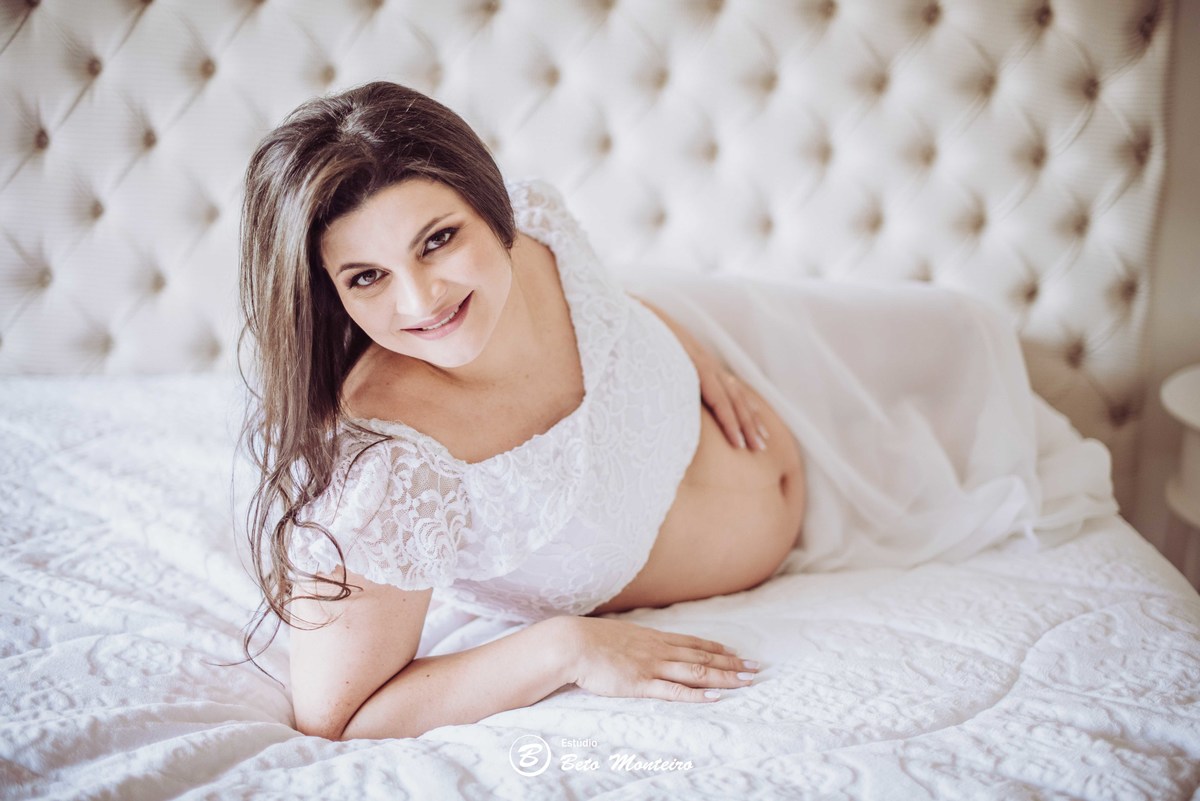 Karine Granza - Gelson - Theo - Book Gestante e Familia em Curitiba - Book de gestante lifestyle - Fotos ao ar livre - Grávida - Gestação - Estudio Beto Monteiro - casa donaire - lifestyle