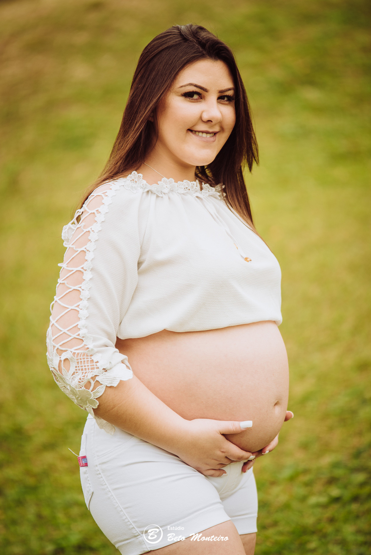 Book Gestante e Familia em Curitiba - Book de gestante lifestyle - Fotos ao ar livre - Grávida - Gestação - Estudio Beto Monteiro - jardim botanico - leticia e ronald