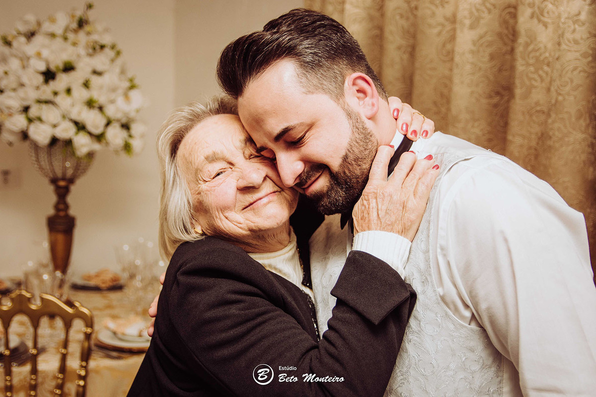 fotografo de casamento - fotografia - videos de casamento - filmagem - casamento - cinegrafista - filmmaker - wedding - produtora - curitiba - estudio beto monteiro - casal - castello reale - angela e sandro junior - sol cerimonialista