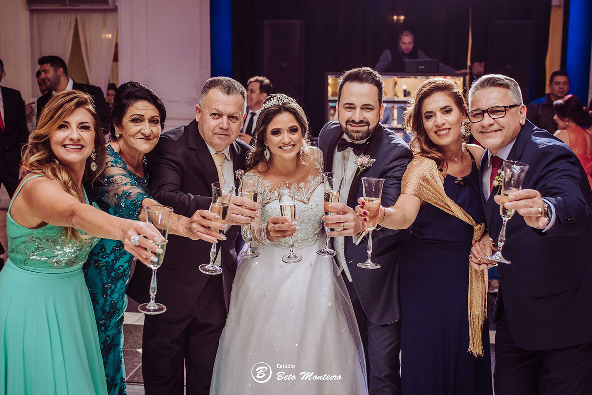 fotografo de casamento - fotografia - videos de casamento - filmagem - casamento - cinegrafista - filmmaker - wedding - produtora - curitiba - estudio beto monteiro - casal - castello reale - angela e sandro junior - sol cerimonialista