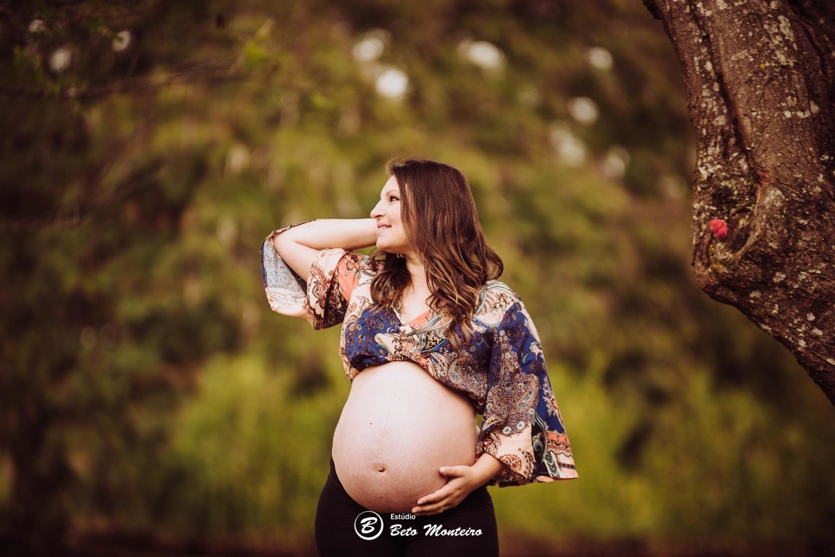 Book Gestante e Familia em Curitiba - Book de gestante lifestyle - Fotos ao ar livre - Grávida - Gestação - Estudio Beto Monteiro - jardim botanico - kamila costa - rafael e maria clara - emanuel