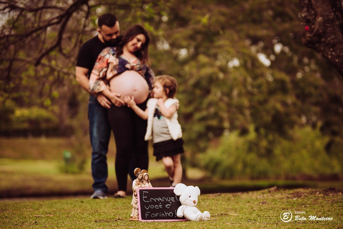 Book Gestante e Familia em Curitiba - Book de gestante lifestyle - Fotos ao ar livre - Grávida - Gestação - Estudio Beto Monteiro - jardim botanico - kamila costa - rafael e maria clara - emanuel