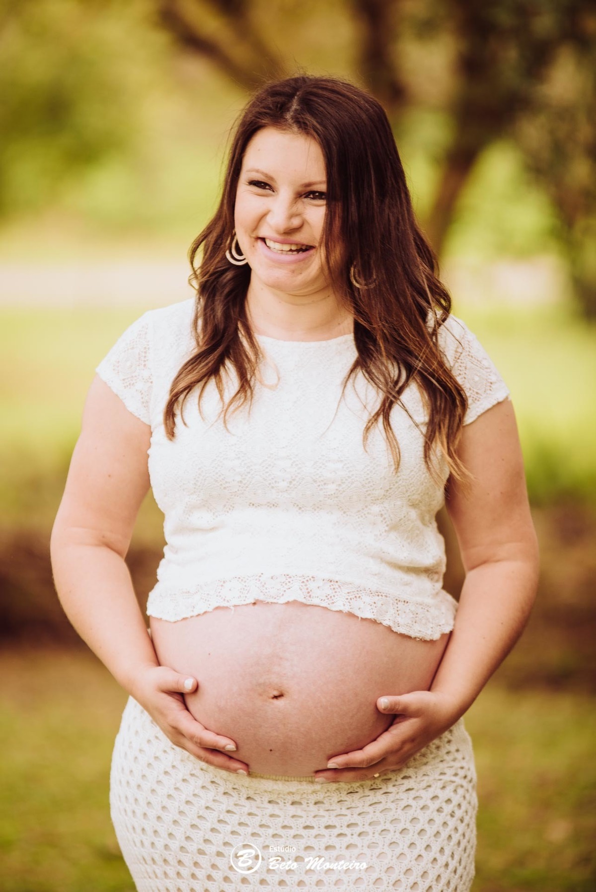 Book Gestante e Familia em Curitiba - Book de gestante lifestyle - Fotos ao ar livre - Grávida - Gestação - Estudio Beto Monteiro - jardim botanico - kamila costa - rafael e maria clara - emanuel