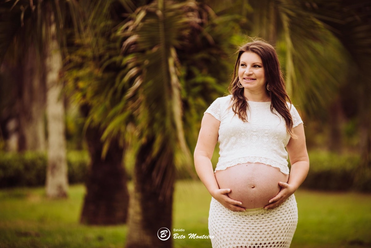 Book Gestante e Familia em Curitiba - Book de gestante lifestyle - Fotos ao ar livre - Grávida - Gestação - Estudio Beto Monteiro - jardim botanico - kamila costa - rafael e maria clara - emanuel