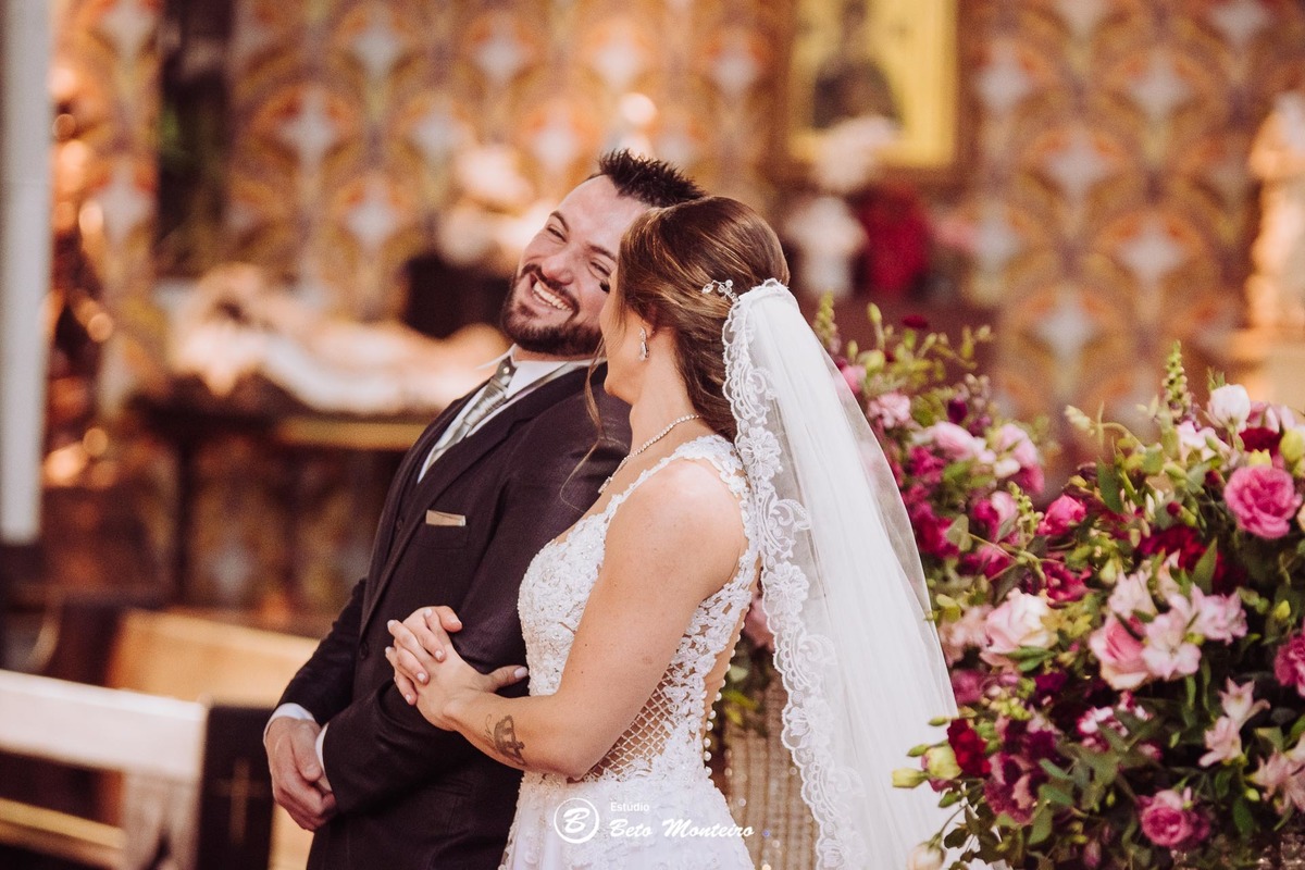 fotografo de casamento - fotografia - videos de casamento - filmagem - casamento - cinegrafista - filmmaker - wedding - produtora - curitiba - estudio beto monteiro - casal - porta romana - andressa e diogo - sol cerimonialista - paroquia perpetuo socorro