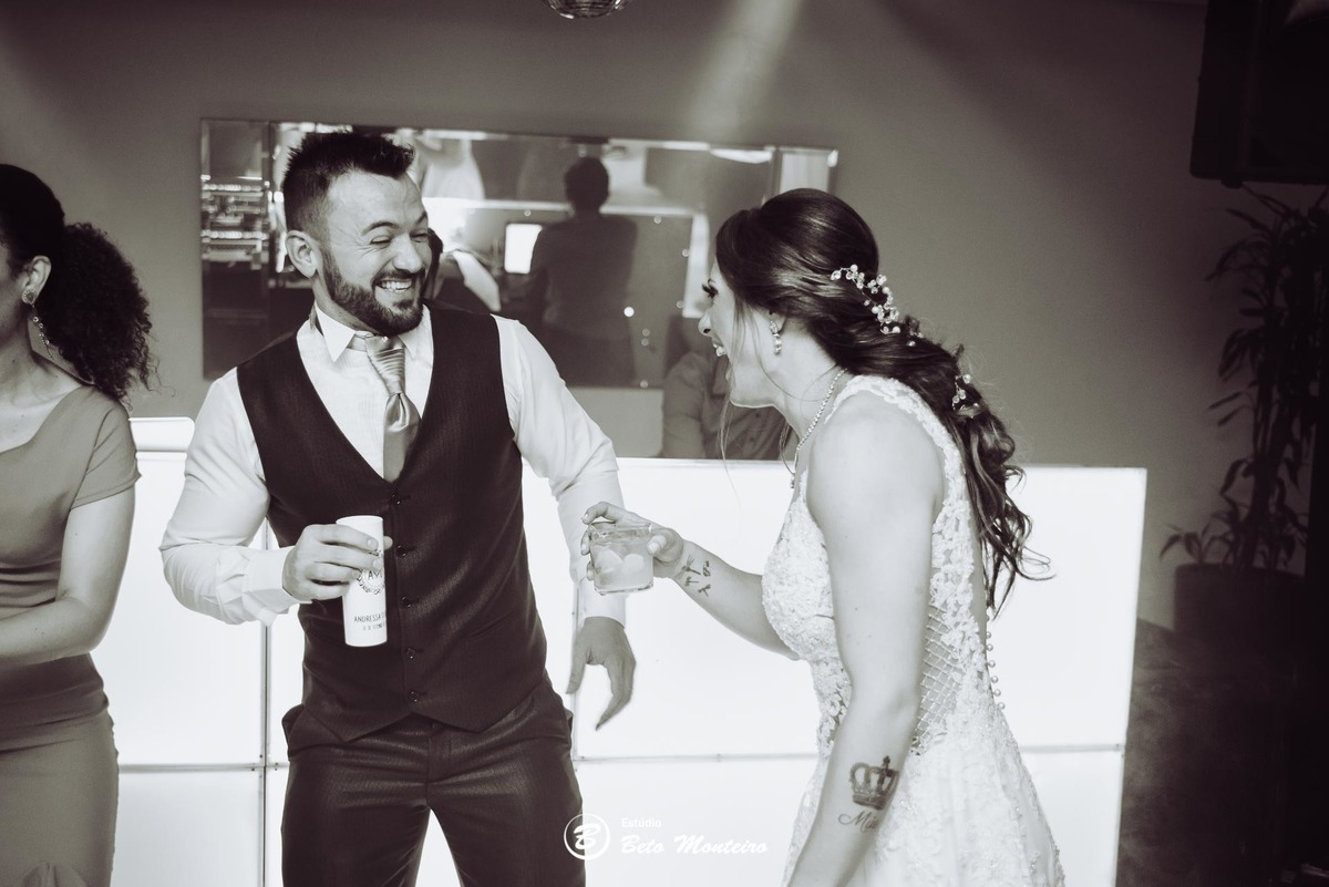 fotografo de casamento - fotografia - videos de casamento - filmagem - casamento - cinegrafista - filmmaker - wedding - produtora - curitiba - estudio beto monteiro - casal - porta romana - andressa e diogo - sol cerimonialista - paroquia perpetuo socorro