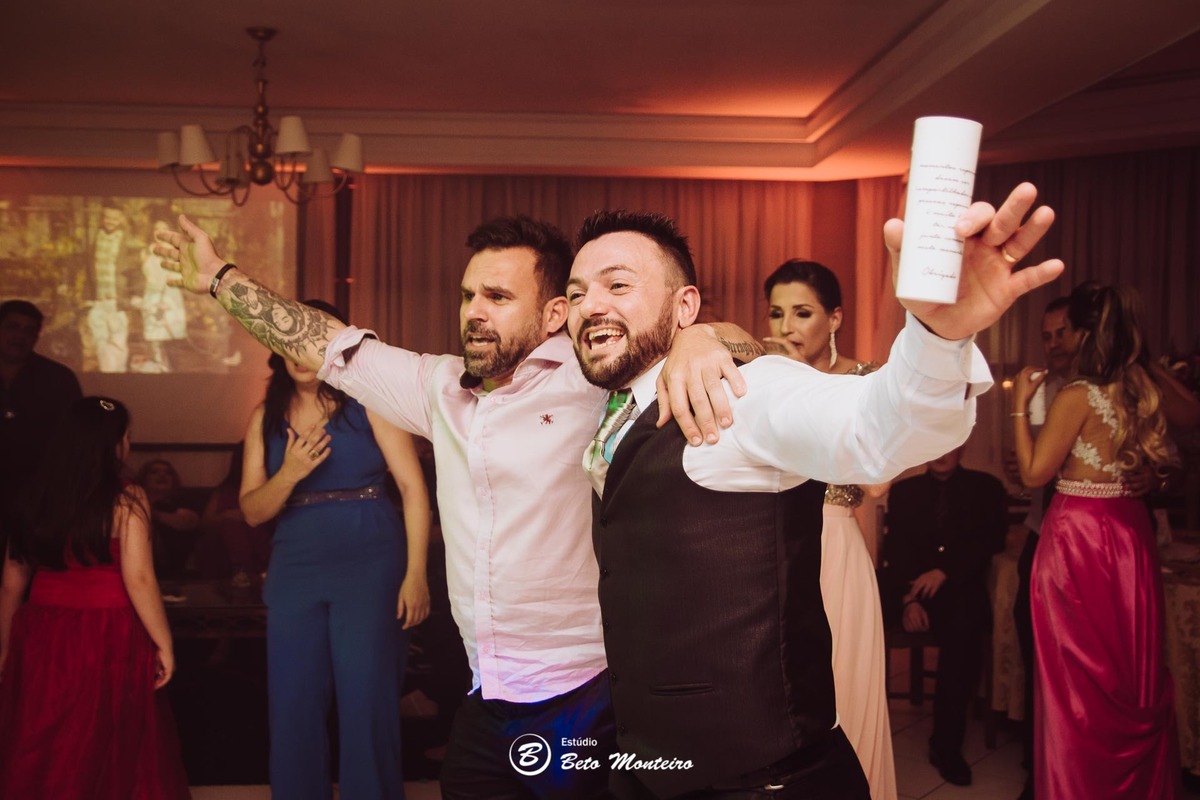 fotografo de casamento - fotografia - videos de casamento - filmagem - casamento - cinegrafista - filmmaker - wedding - produtora - curitiba - estudio beto monteiro - casal - porta romana - andressa e diogo - sol cerimonialista - paroquia perpetuo socorro