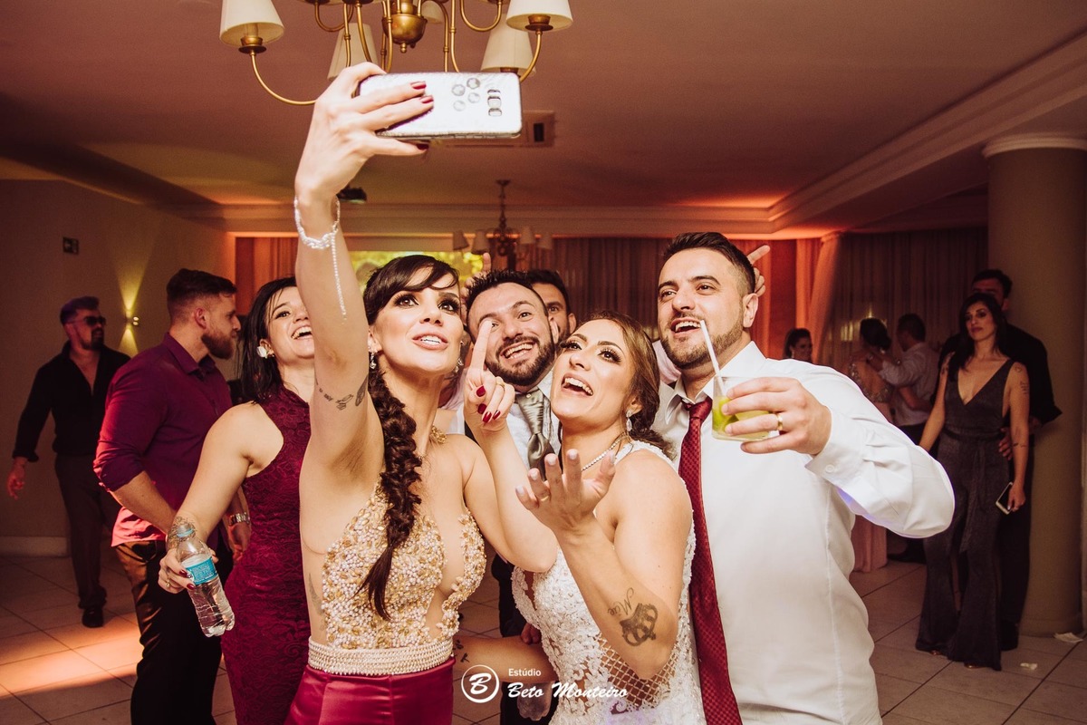 fotografo de casamento - fotografia - videos de casamento - filmagem - casamento - cinegrafista - filmmaker - wedding - produtora - curitiba - estudio beto monteiro - casal - porta romana - andressa e diogo - sol cerimonialista - paroquia perpetuo socorro