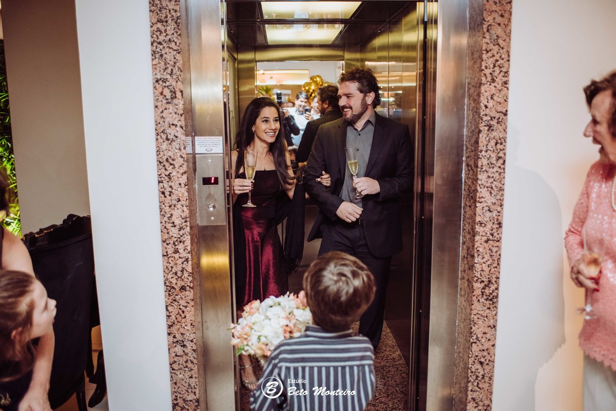 Aline e Sidarta - Bodas - de estanho - Deucher Hall - Buffet - Casamento - Wedding - Pré-Casamento - Cobertura de casamento -  filmagem de casamento Curitiba - Pré-Wedding - fotógrafo de casamento Curitiba - Estúdio Beto Monteiro