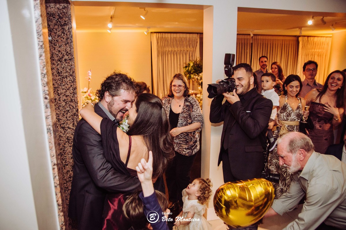 Aline e Sidarta - Bodas - de estanho - Deucher Hall - Buffet - Casamento - Wedding - Pré-Casamento - Cobertura de casamento -  filmagem de casamento Curitiba - Pré-Wedding - fotógrafo de casamento Curitiba - Estúdio Beto Monteiro