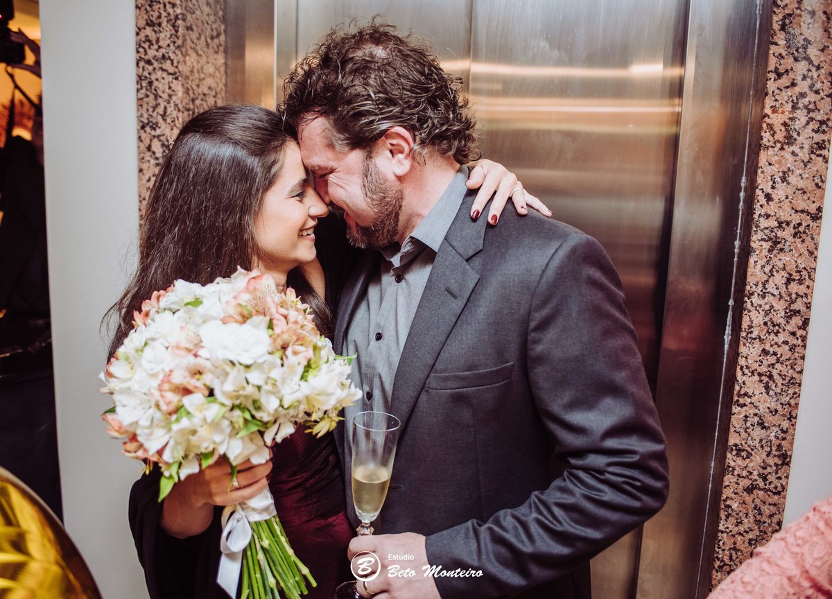 Aline e Sidarta - Bodas - de estanho - Deucher Hall - Buffet - Casamento - Wedding - Pré-Casamento - Cobertura de casamento -  filmagem de casamento Curitiba - Pré-Wedding - fotógrafo de casamento Curitiba - Estúdio Beto Monteiro