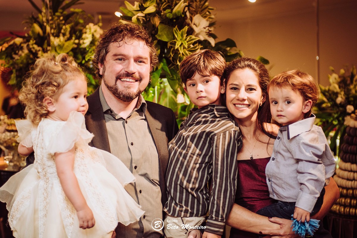 Aline e Sidarta - Bodas - de estanho - Deucher Hall - Buffet - Casamento - Wedding - Pré-Casamento - Cobertura de casamento -  filmagem de casamento Curitiba - Pré-Wedding - fotógrafo de casamento Curitiba - Estúdio Beto Monteiro