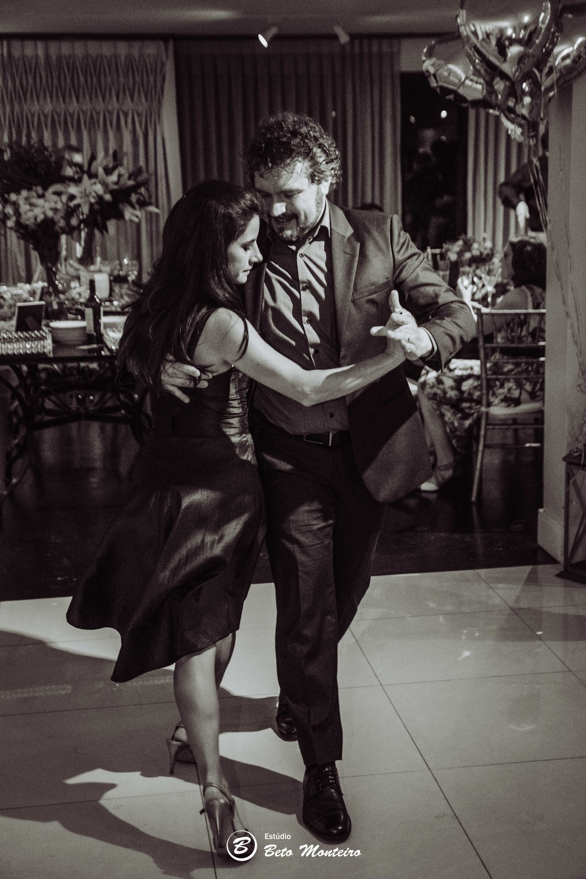 Aline e Sidarta - Bodas - de estanho - Deucher Hall - Buffet - Casamento - Wedding - Pré-Casamento - Cobertura de casamento -  filmagem de casamento Curitiba - Pré-Wedding - fotógrafo de casamento Curitiba - Estúdio Beto Monteiro