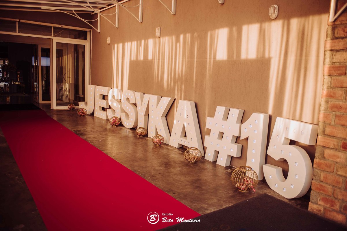 Aniversário de 15 anos - Cobertura fotografica - Cobertura de filmagem - Foto e Filmagem de 15 anos - Debutante - Estúdio Beto Monteiro - Curitiba - fotografo de 15 anos - sessao de fotos - book de fotos - book de 15 anos - fotografo - espaço copa jessyka