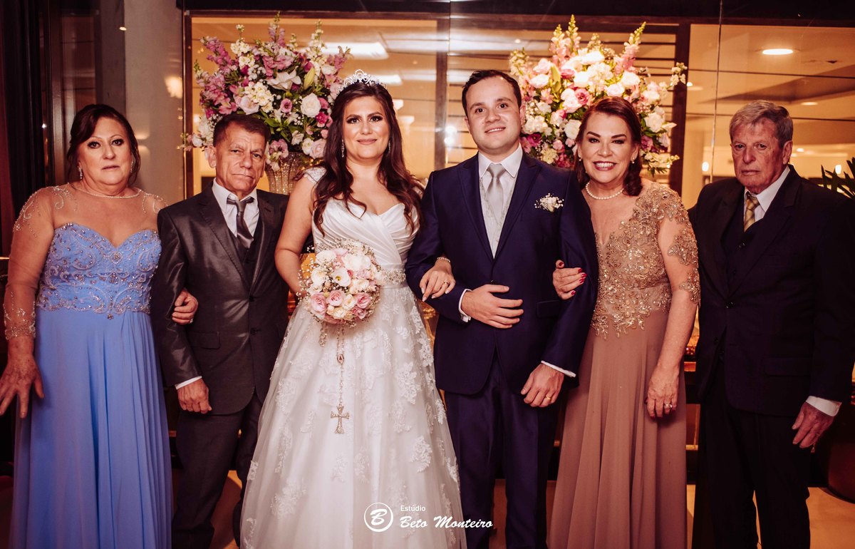 karine e luis felipe -  fotografo de casamento - fotografia - videos de casamento - filmagem - casamento - cinegrafista - filmmaker - wedding - produtora - curitiba - estudio beto monteiro - casal - coco bambu - capuchinhos - fontaine salon