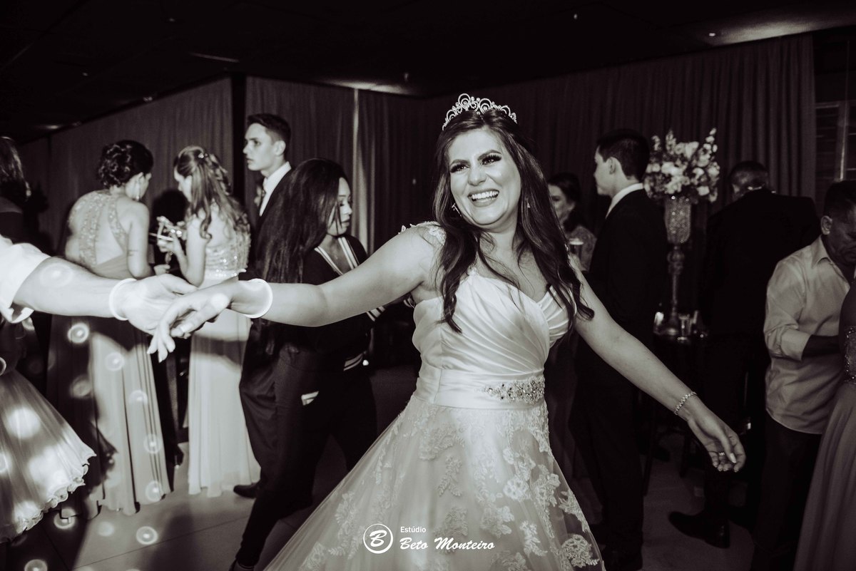 karine e luis felipe -  fotografo de casamento - fotografia - videos de casamento - filmagem - casamento - cinegrafista - filmmaker - wedding - produtora - curitiba - estudio beto monteiro - casal - coco bambu - capuchinhos - fontaine salon