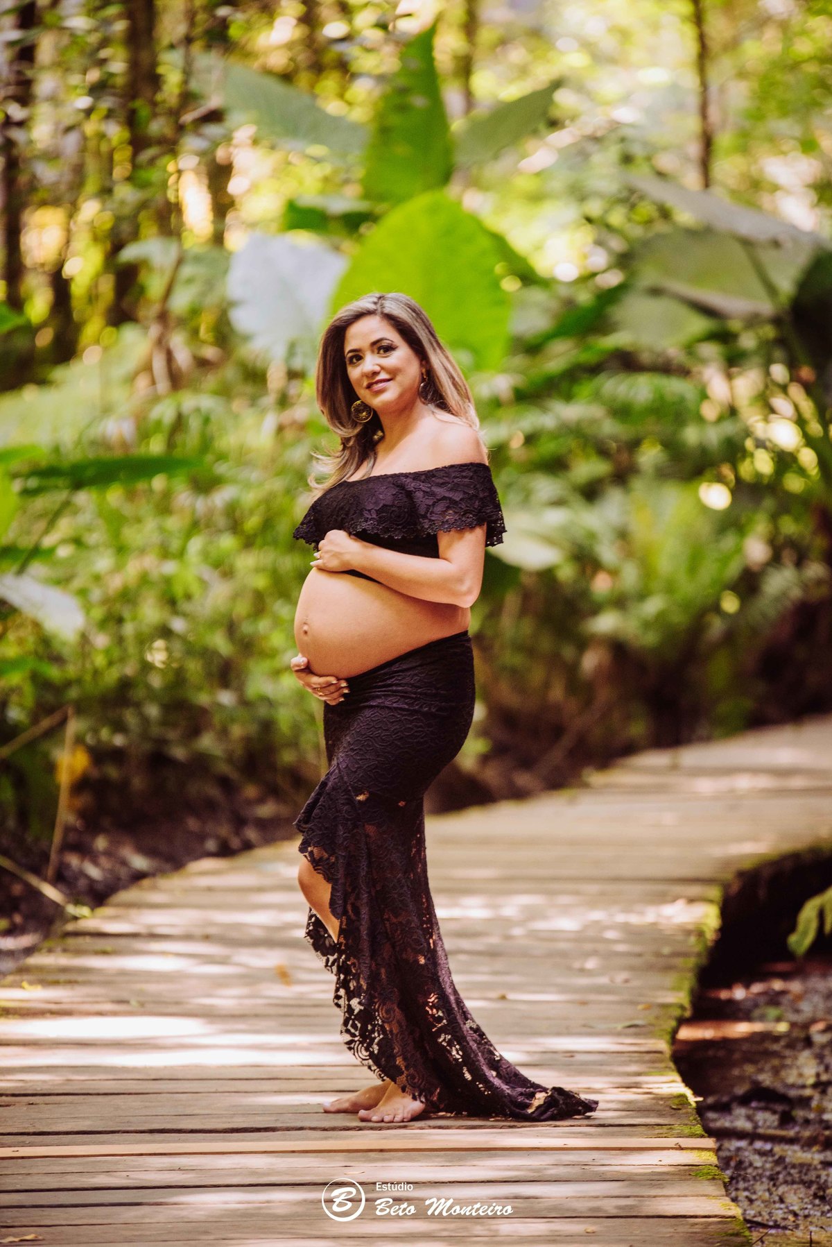 Book Gestante e Familia em Curitiba - Book de gestante lifestyle - Fotos ao ar livre - Grávida - Gestação - Estudio Beto Monteiro - unilivre - universidade livre - angela maria e sandro junior