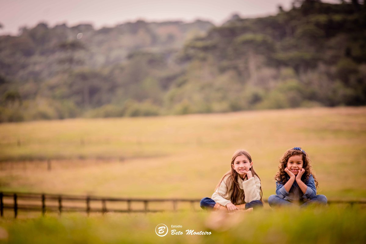 Book fotográfico Infantil - Book de fotos - Book de Criança - Book de Bebê - Book Menina - Book Menino - Estúdio Beto Monteiro - Curitiba - outono - haras - familia