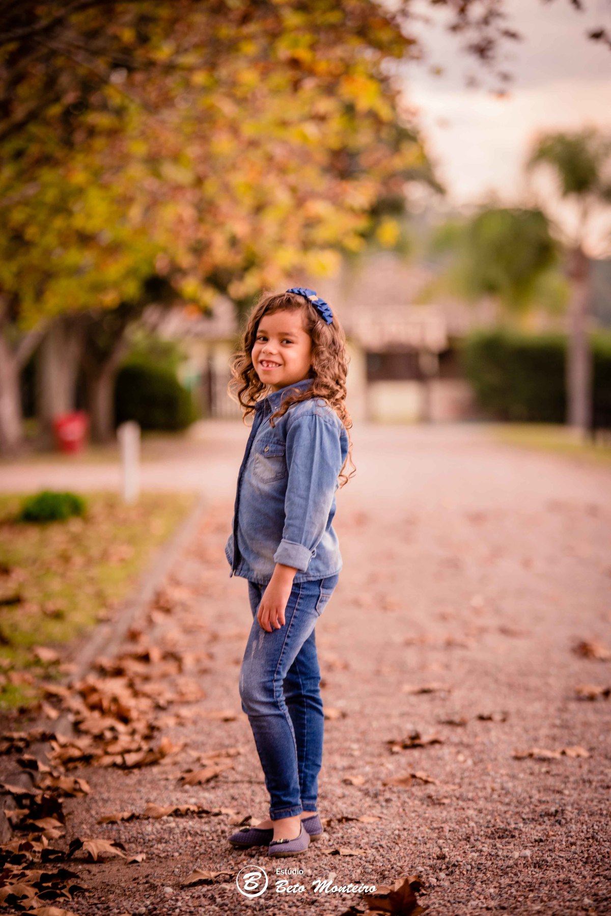 Book fotográfico Infantil - Book de fotos - Book de Criança - Book de Bebê - Book Menina - Book Menino - Estúdio Beto Monteiro - Curitiba - outono - haras - familia