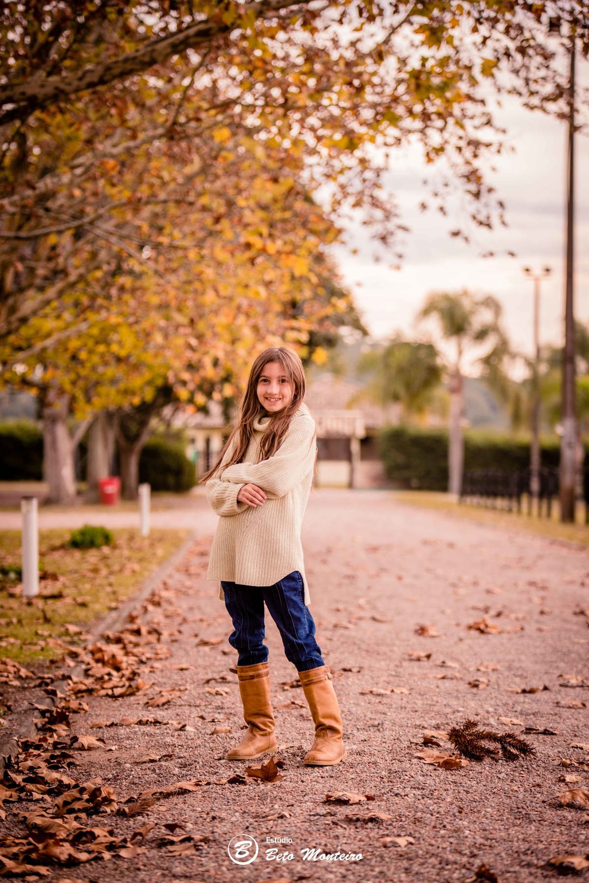 Book fotográfico Infantil - Book de fotos - Book de Criança - Book de Bebê - Book Menina - Book Menino - Estúdio Beto Monteiro - Curitiba - outono - haras - familia
