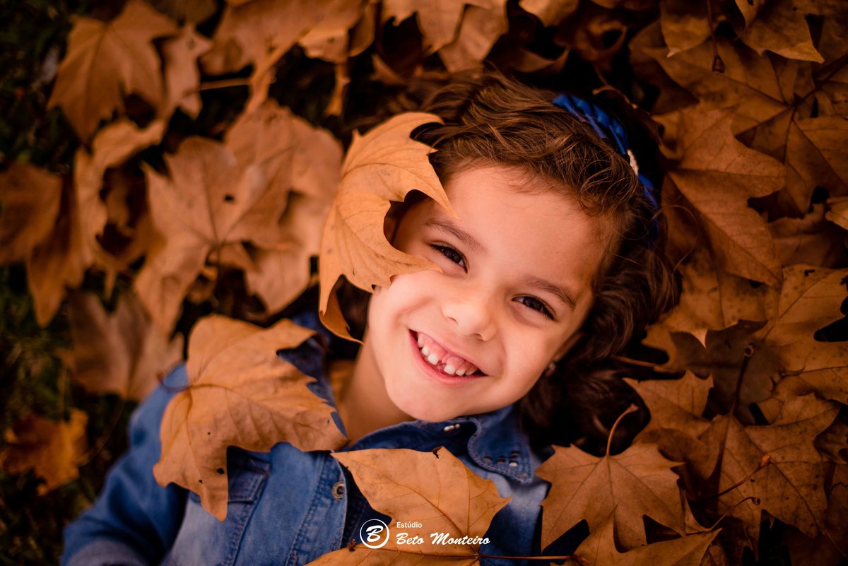 Book fotográfico Infantil - Book de fotos - Book de Criança - Book de Bebê - Book Menina - Book Menino - Estúdio Beto Monteiro - Curitiba - outono - haras - familia
